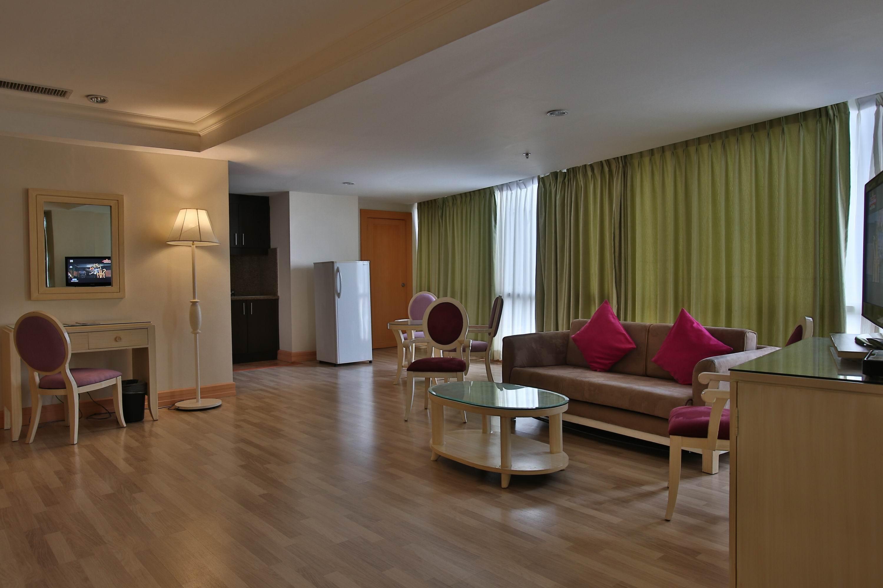 Crown Regency Hotel & Towers Cebu Dış mekan fotoğraf