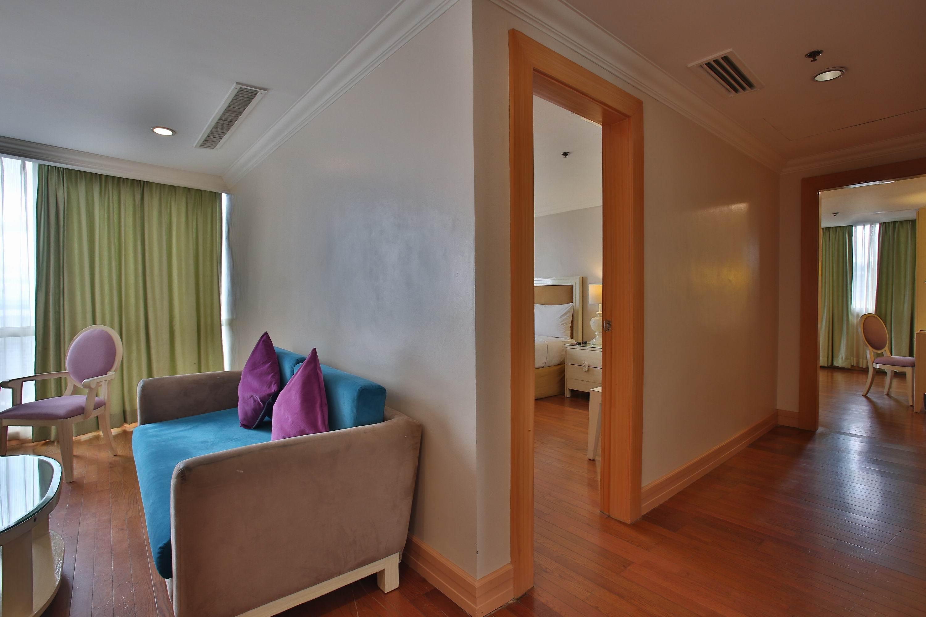 Crown Regency Hotel & Towers Cebu Dış mekan fotoğraf