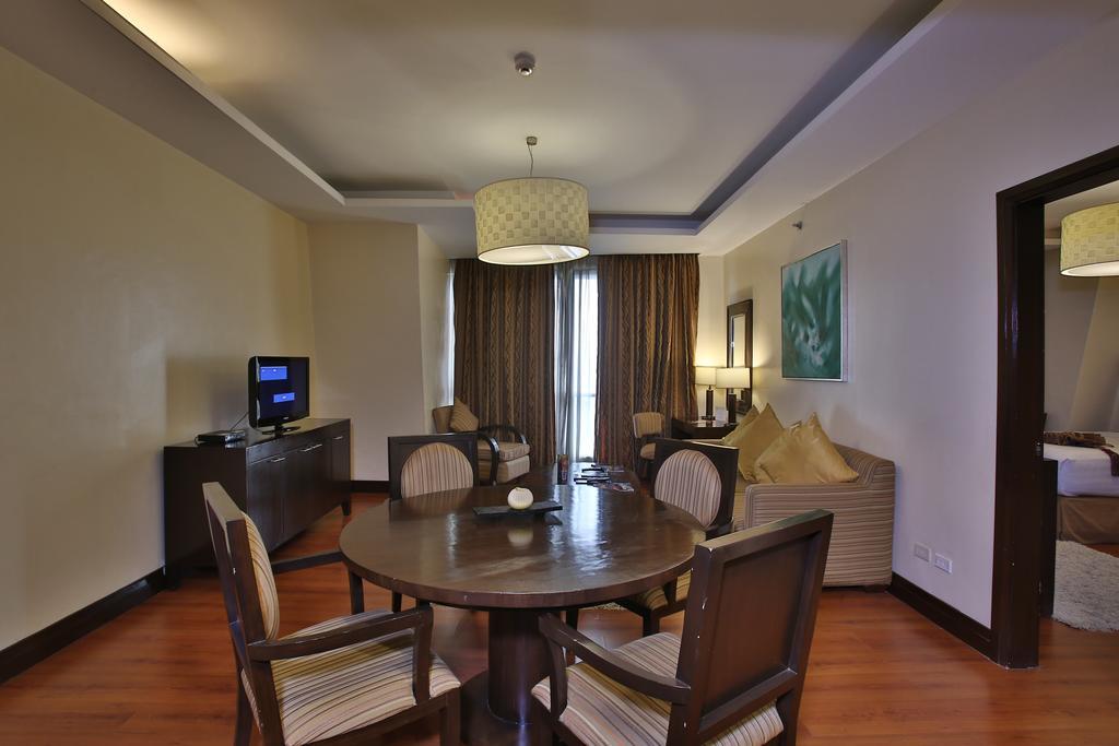 Crown Regency Hotel & Towers Cebu Dış mekan fotoğraf